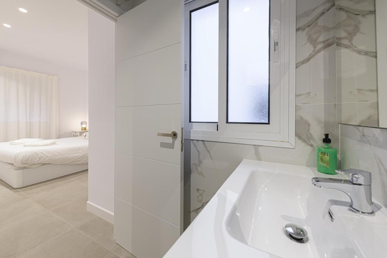 Wintowinrentals Malaga Center, Comfortable And Renovated Eksteriør billede