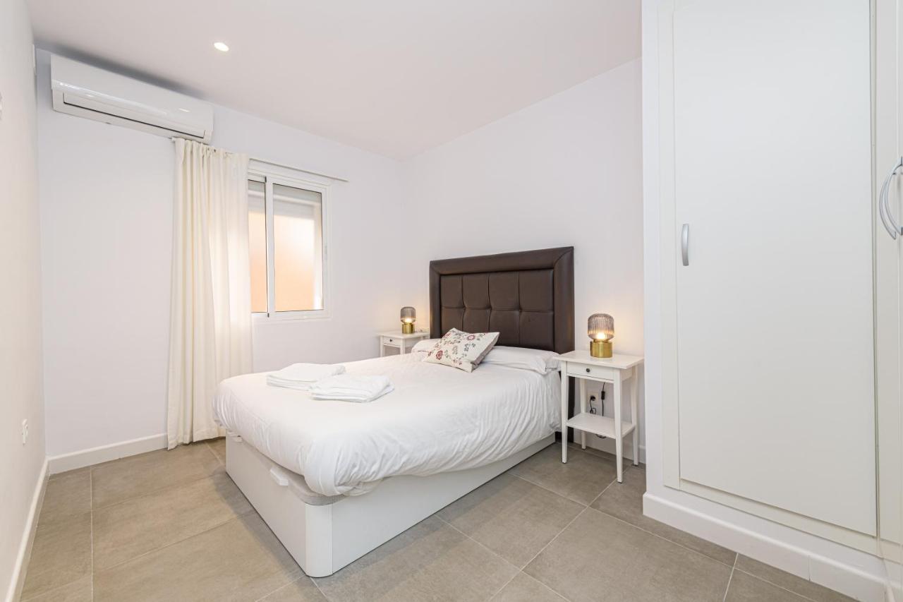 Wintowinrentals Malaga Center, Comfortable And Renovated Eksteriør billede